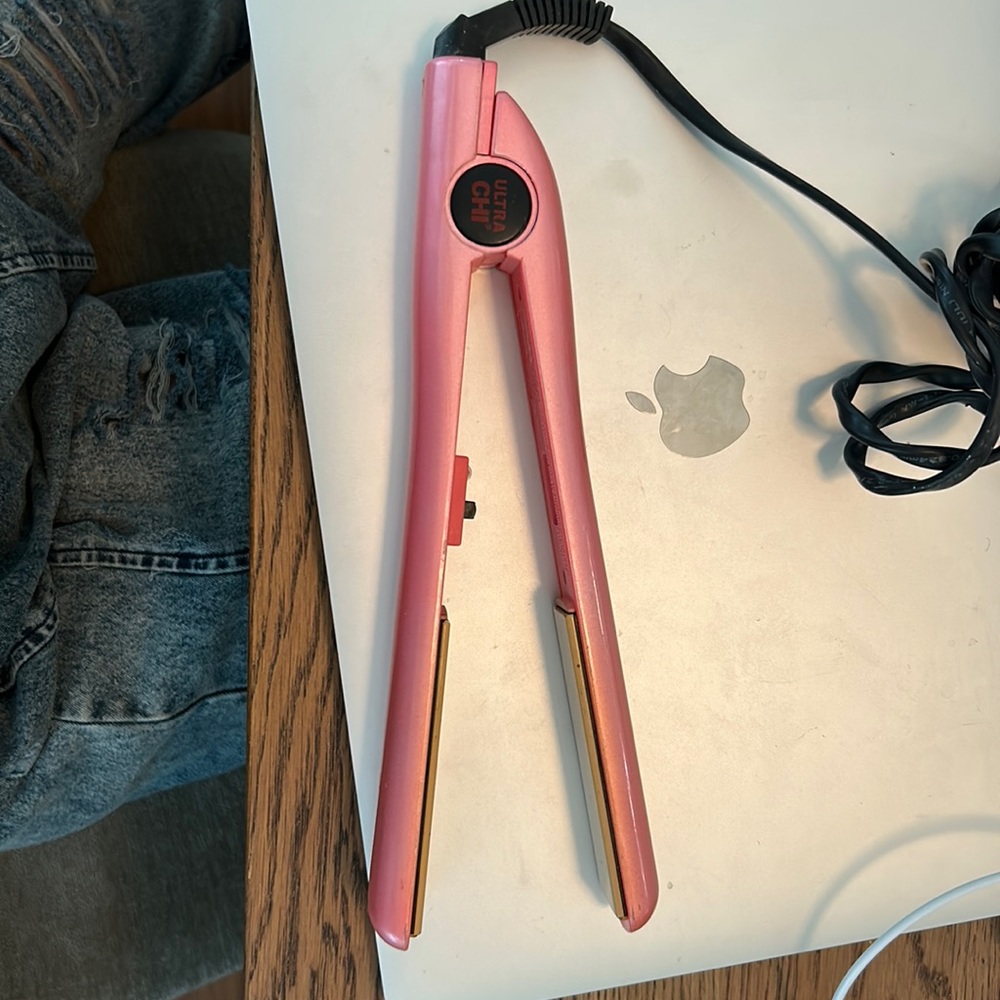 CHI PINK FLAT IRON